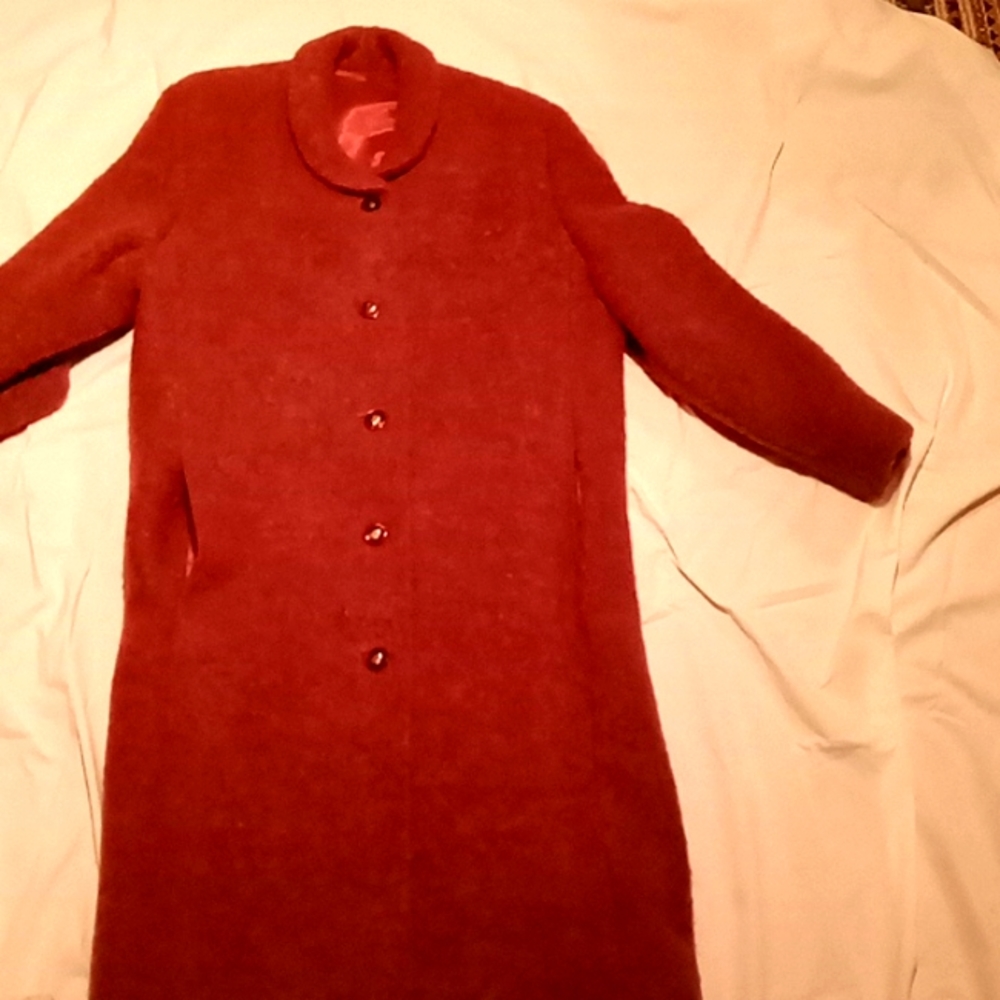 Italian Mohair coat, New, never worn, beautiful warm, rust, pumpkin, Fall color.